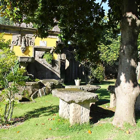 Santa Comba Garden Cottage, Cleaning Included Ferienhaus