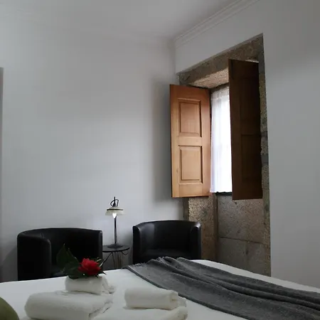 Santa Comba Garden Cottage, Cleaning Included Ferienhaus *