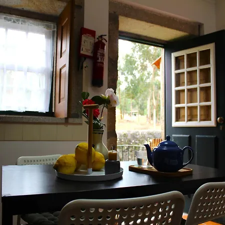 Santa Comba Garden Cottage, Cleaning Included * Ponte de Lima
